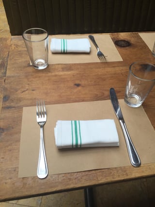 Why Natural Kraft Paper Complements the Farm-to-Table Movement